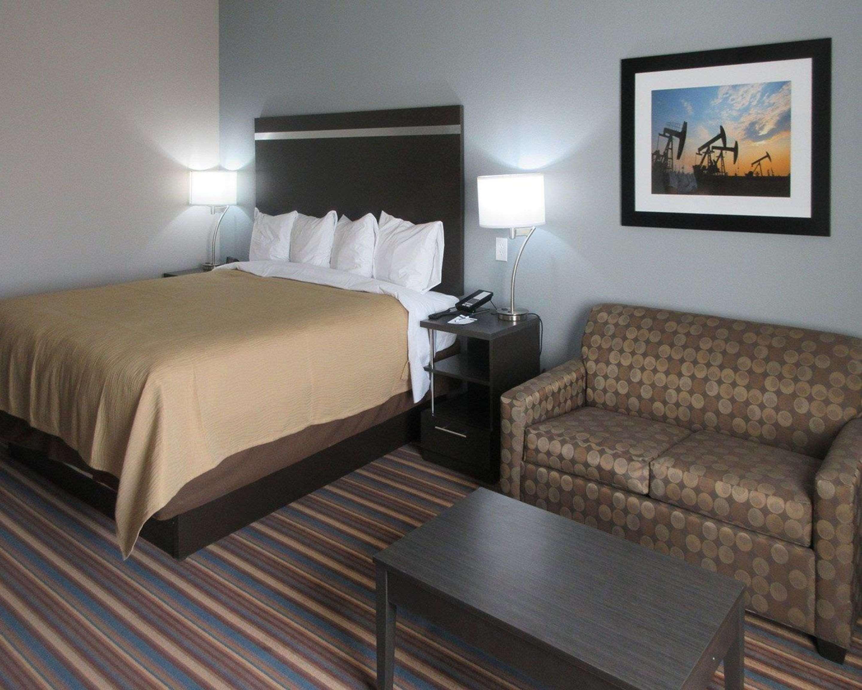 Mainstay Suites Odessa Buitenkant foto